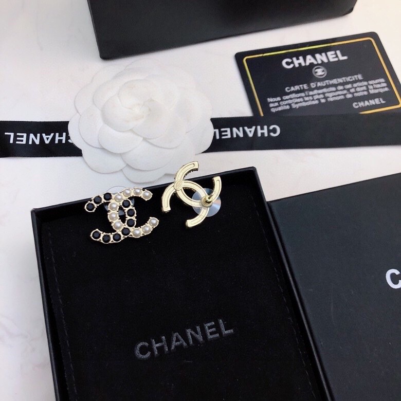 Ch**el earrings